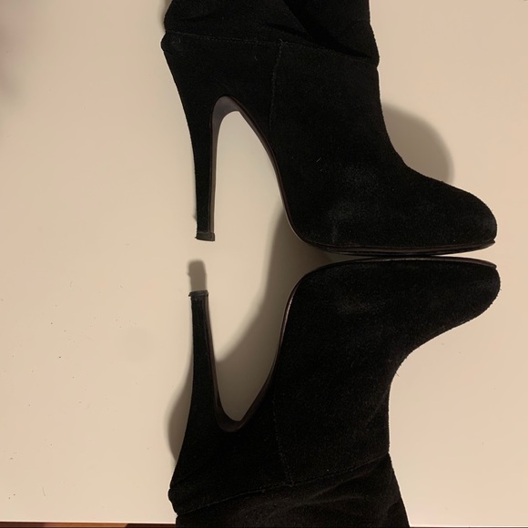 Max Studio 100% Suede Booties - Picture 9 of 11